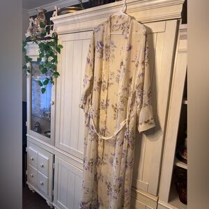 Vintage Victoria's Secret Cream and Purple Floral Wrap